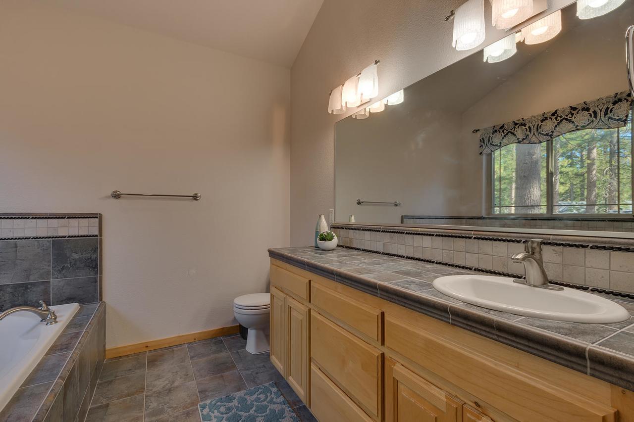 Sugar Pine Lodge - Four Bedroom Home South Lake Tahoe Ngoại thất bức ảnh