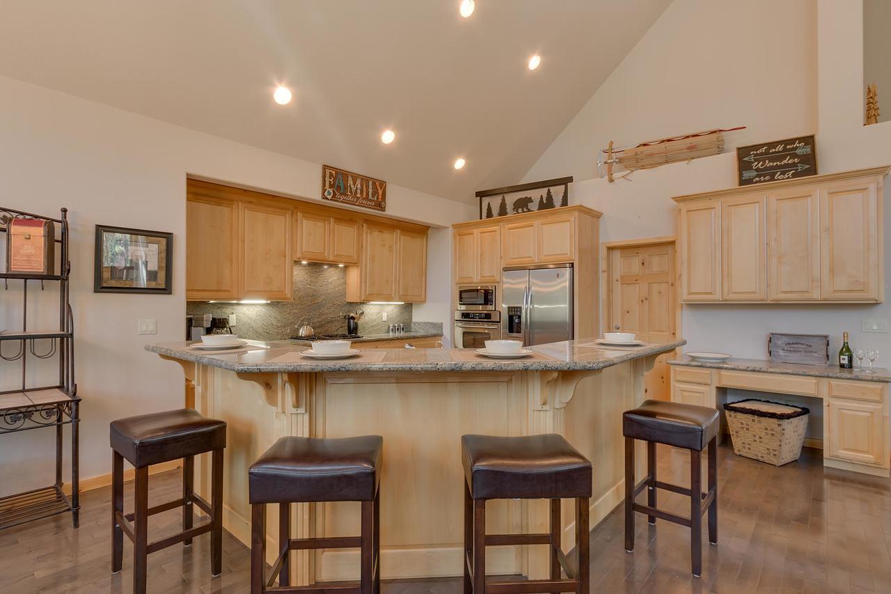 Sugar Pine Lodge - Four Bedroom Home South Lake Tahoe Ngoại thất bức ảnh