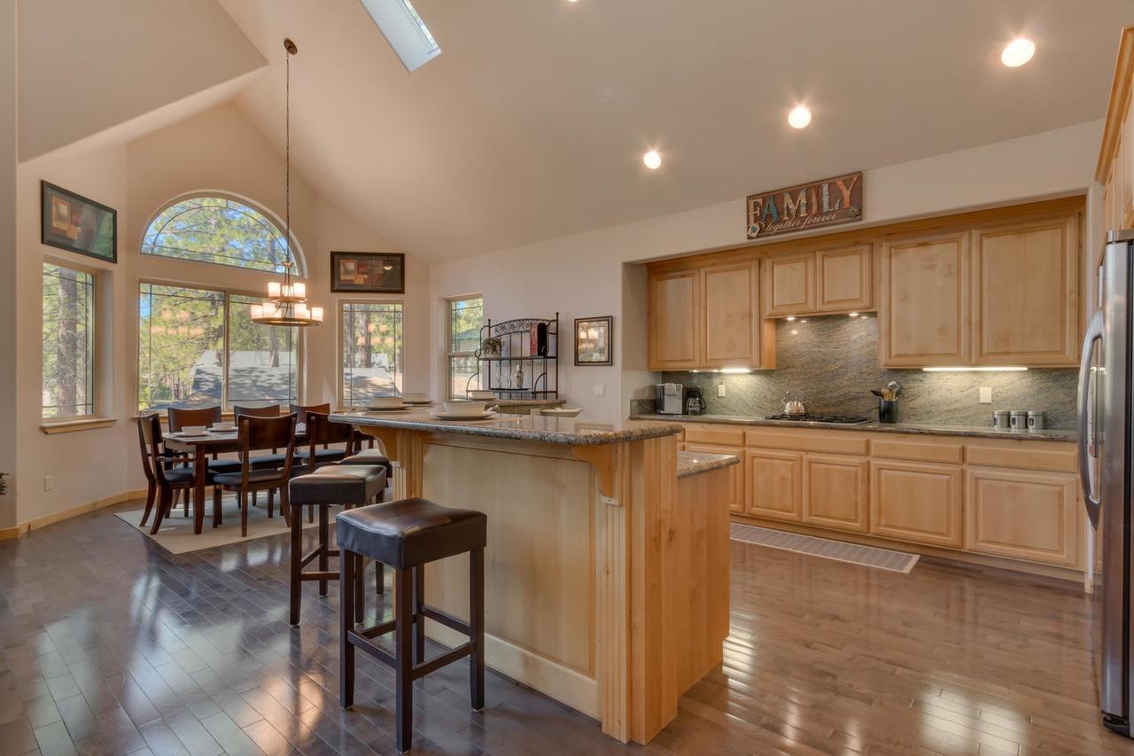 Sugar Pine Lodge - Four Bedroom Home South Lake Tahoe Ngoại thất bức ảnh