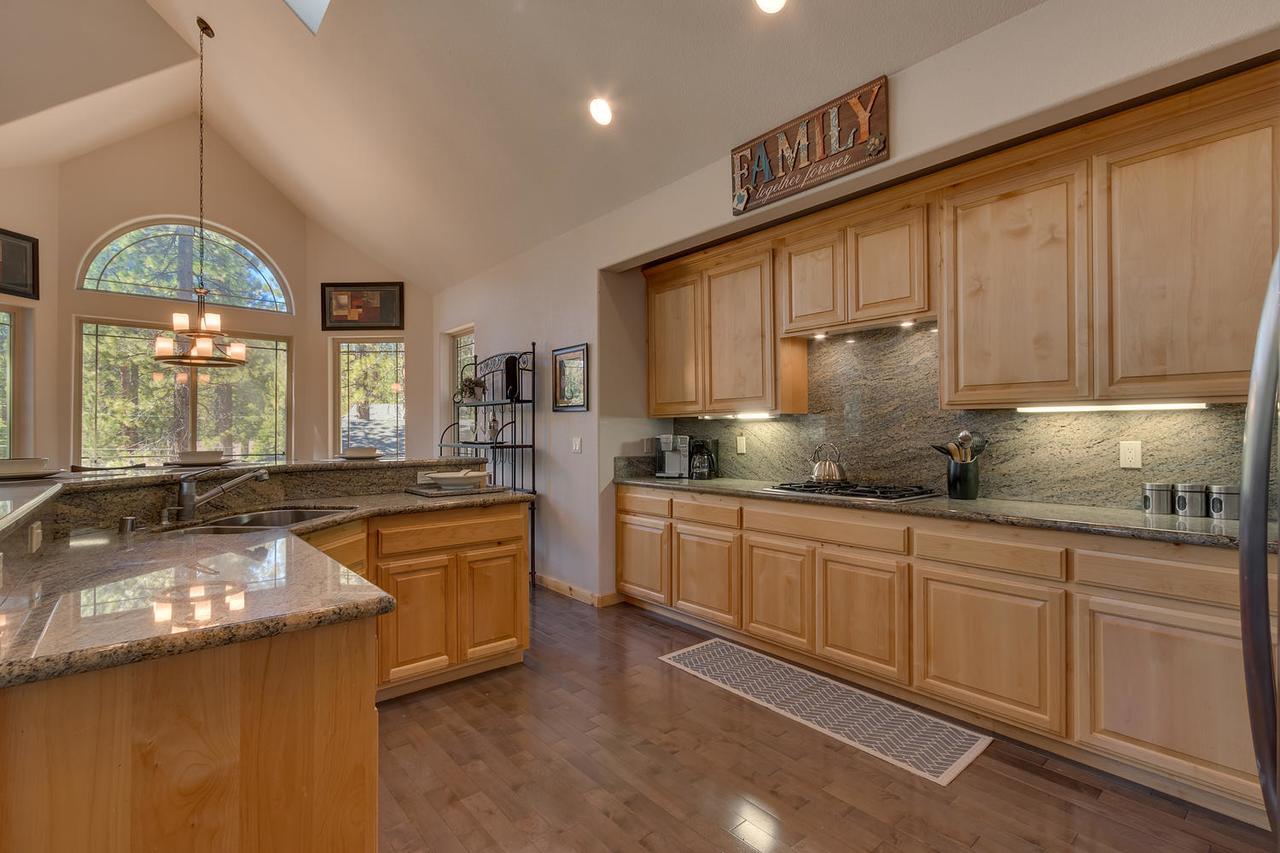 Sugar Pine Lodge - Four Bedroom Home South Lake Tahoe Ngoại thất bức ảnh
